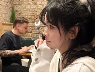 玩155.fun网页版看视频，我的瓜子也不知不觉被啃光了