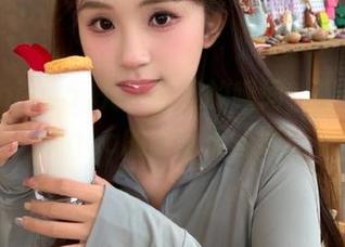 充满话题的瞬间，观看51chigua的幽默无极限！