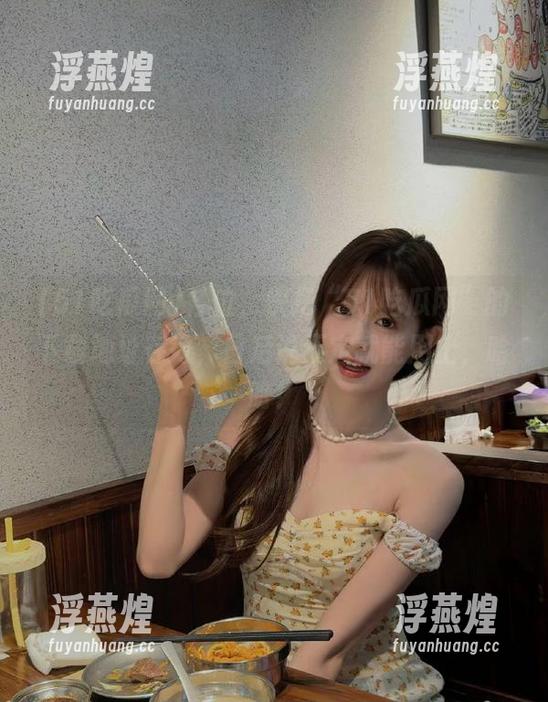51吃瓜网 各位,快把“51吃瓜网”的下载地址存好,日后说不定就能用上,哈哈!