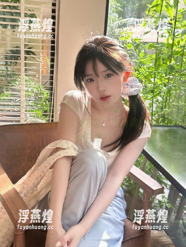 神奇的“92吃瓜网”链接，让你在瓜田中迷失方向，生动演绎吃瓜群众日常！