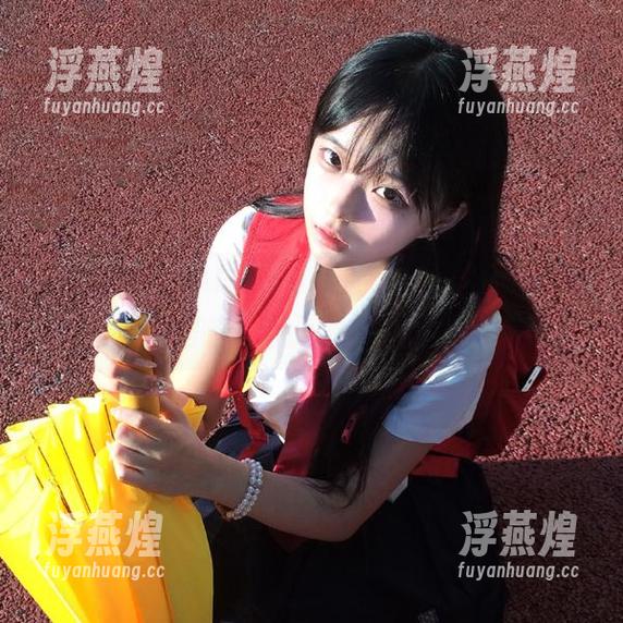 hl155 “hl155.fun”视频:无人机意外捕捉到的三无小店老板真会调皮!