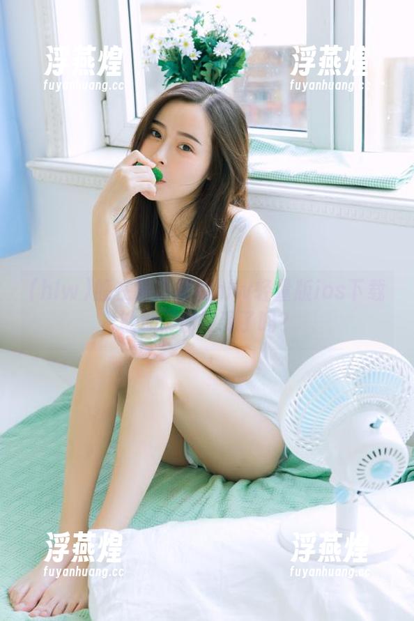 hlw 躲在角落里的hlw轻量版ios下载地址,你发现了吗?