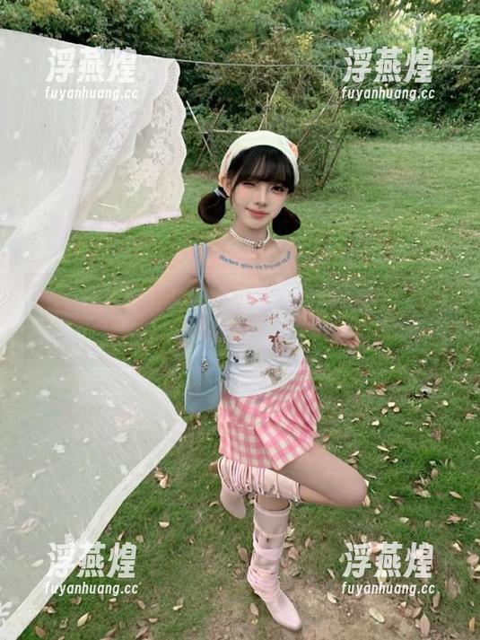 tttzzz “tttzzz07du”更新了,心里就开始默默期待那些爆料了!