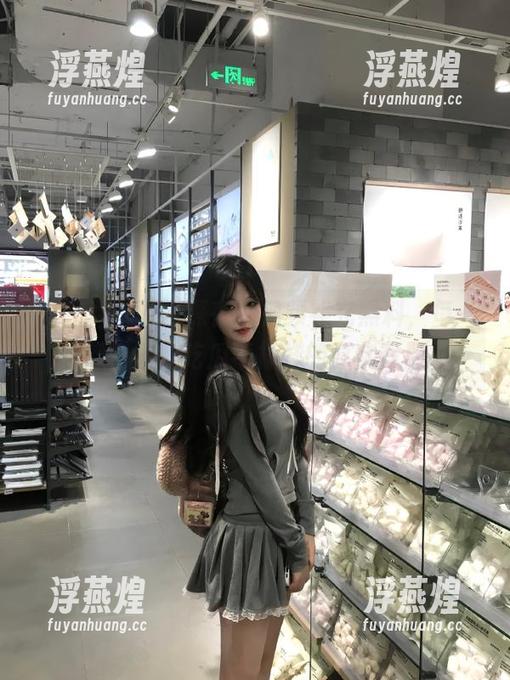 深夜刷视频补充黑料，每一帧都懵圈，吃瓜不打烊的真实写照！