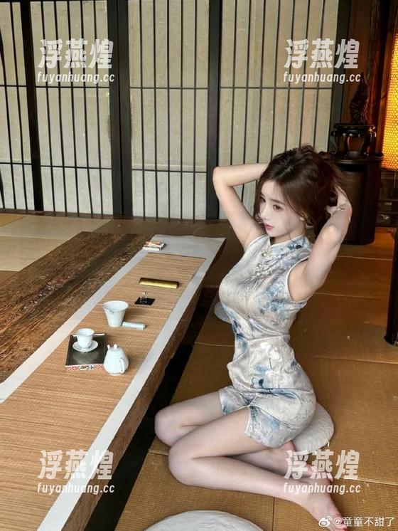 吃瓜网 吃瓜网51cg5app:嘴上抗拒,心里却开始默默上瘾,一不小心就跟着弹了几下