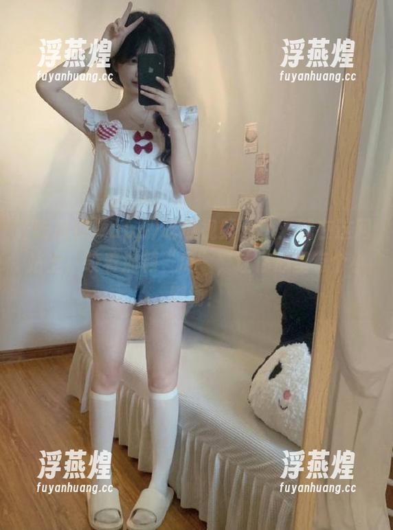 吃瓜视频app：就在这网站上，咬着那颗“瓜”，让你心里有个小剧场！