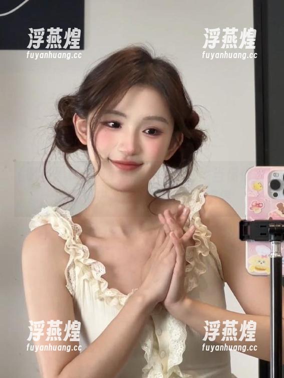 “明星黑料”直达：当偶像变成黑历史，真的是看得不想停