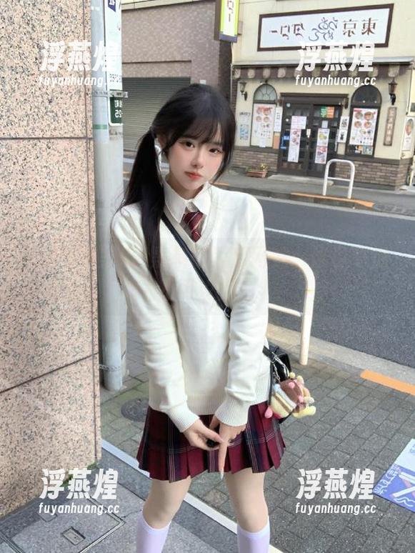 黑料吃黑瓜网站：谁说吃瓜不可以辣？