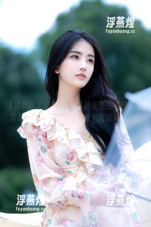 吓人的八卦依旧在“黑料吃黑瓜”app狂轰滥炸，我只能表示无奈？