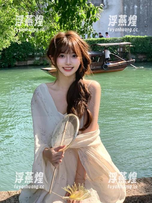 跟着黑料网，永久保持对最新八卦的敏锐嗅觉！