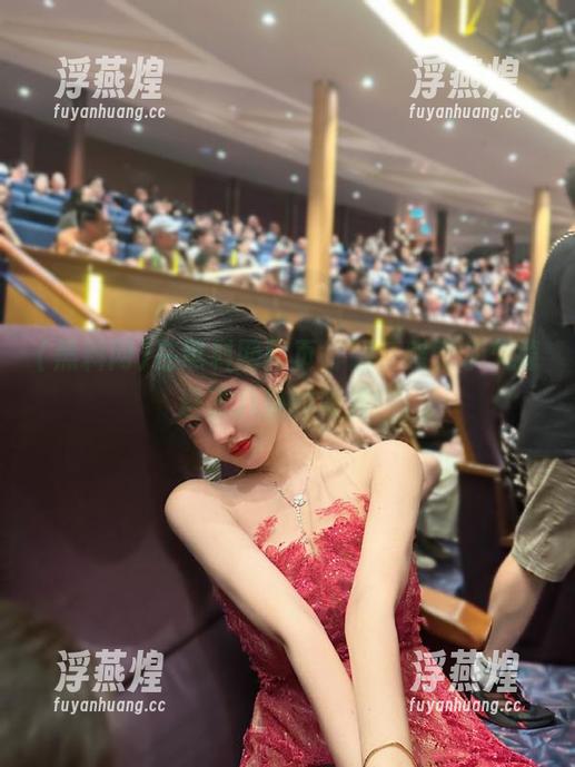 在黑料网网页徘徊，感觉永久掉进了八卦的漩涡！