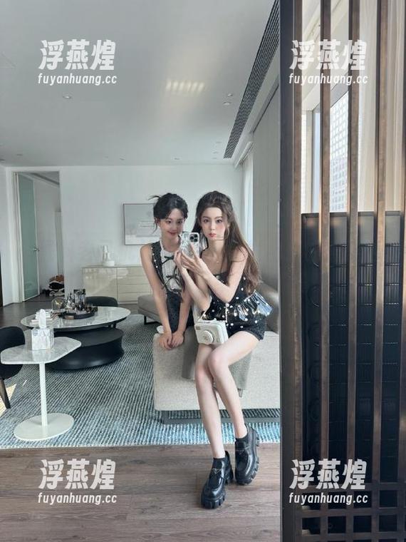 黑料老司机 网页深处散发出来的黑料老司机气息,千丝万缕藏着的情感。