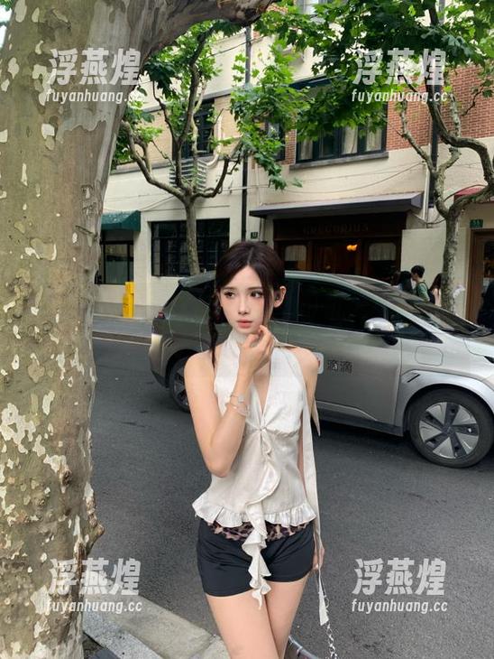 跟着黑料老司机，免费体验一把吃瓜的滋味！